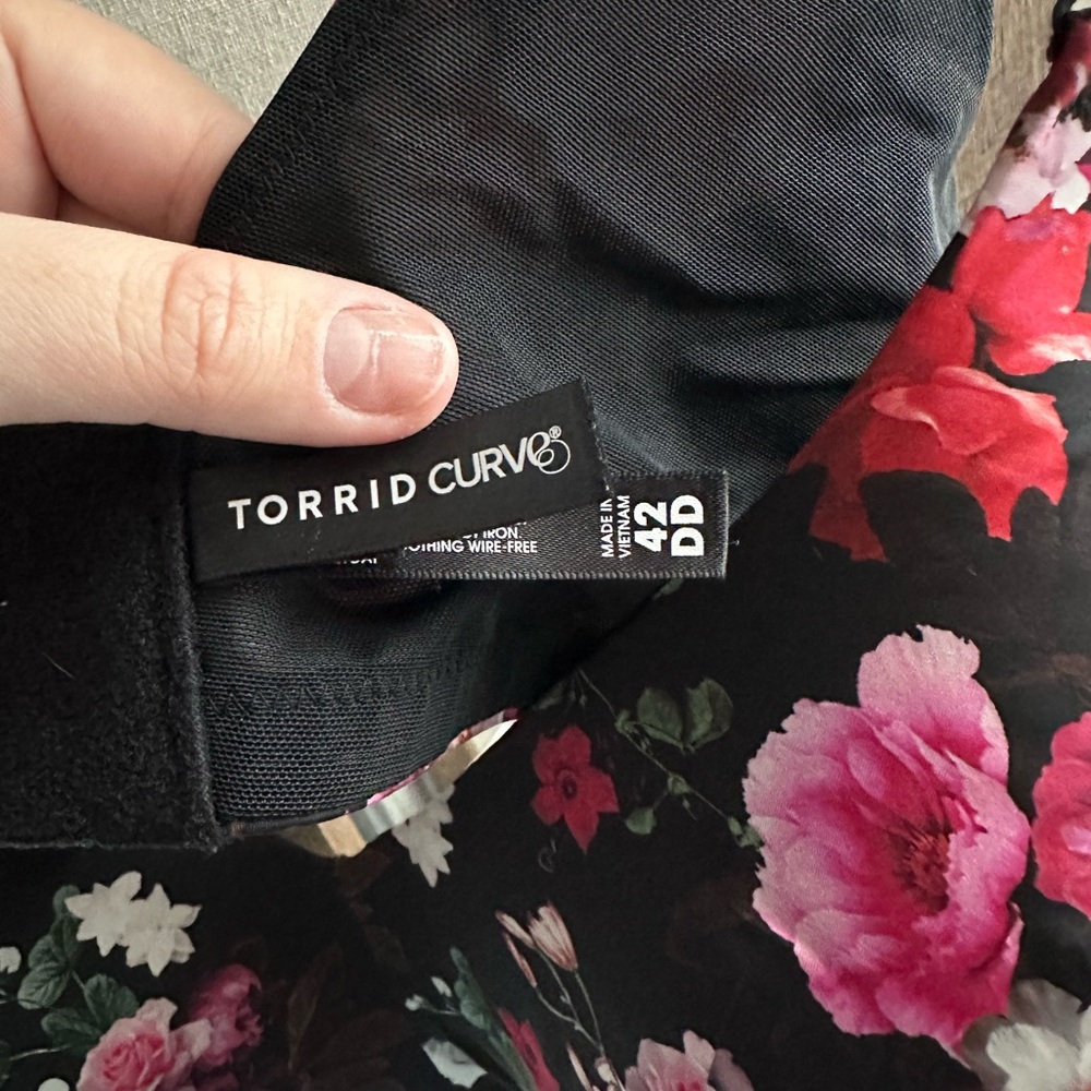 Women’s Torrid Bra - Picture 3 of 4